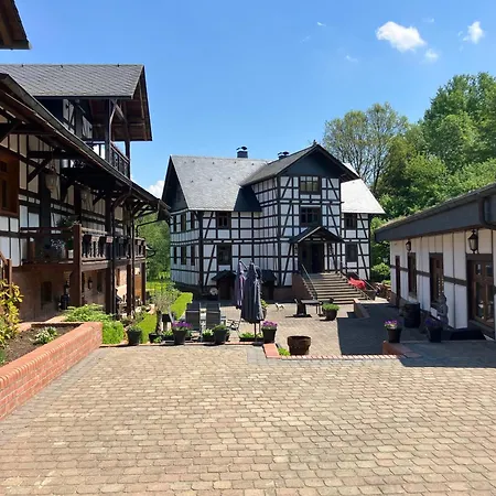 Elegante Maisonette Momberg